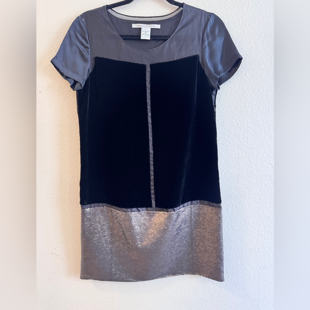 Diane Von Furstenberg Black Velvet and Gold Sequin Short Sleeve Dress, Size 4